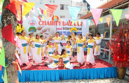 Ngày hội văn hóa  và Hội chợ từ thiện 2019